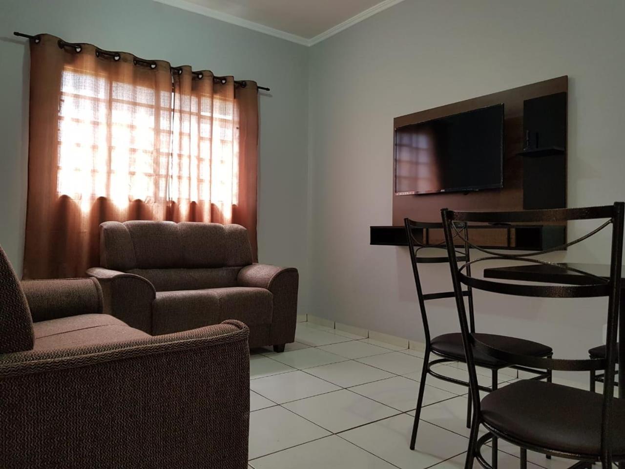 Del Rey Guest Flat Apartment Dourados Ngoại thất bức ảnh